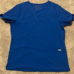 Figs 2 pocket scrub top